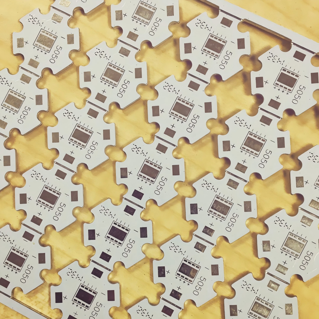 Hollow-out aluminum PCB for 5050 LED beads, with geometric hollow design of gold copper traces, suitable for high-density assembly of SMD LED beads