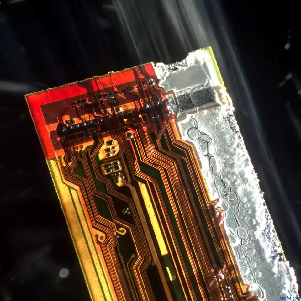 Flexible PCB thermal cycling fatigue in space environment macro view